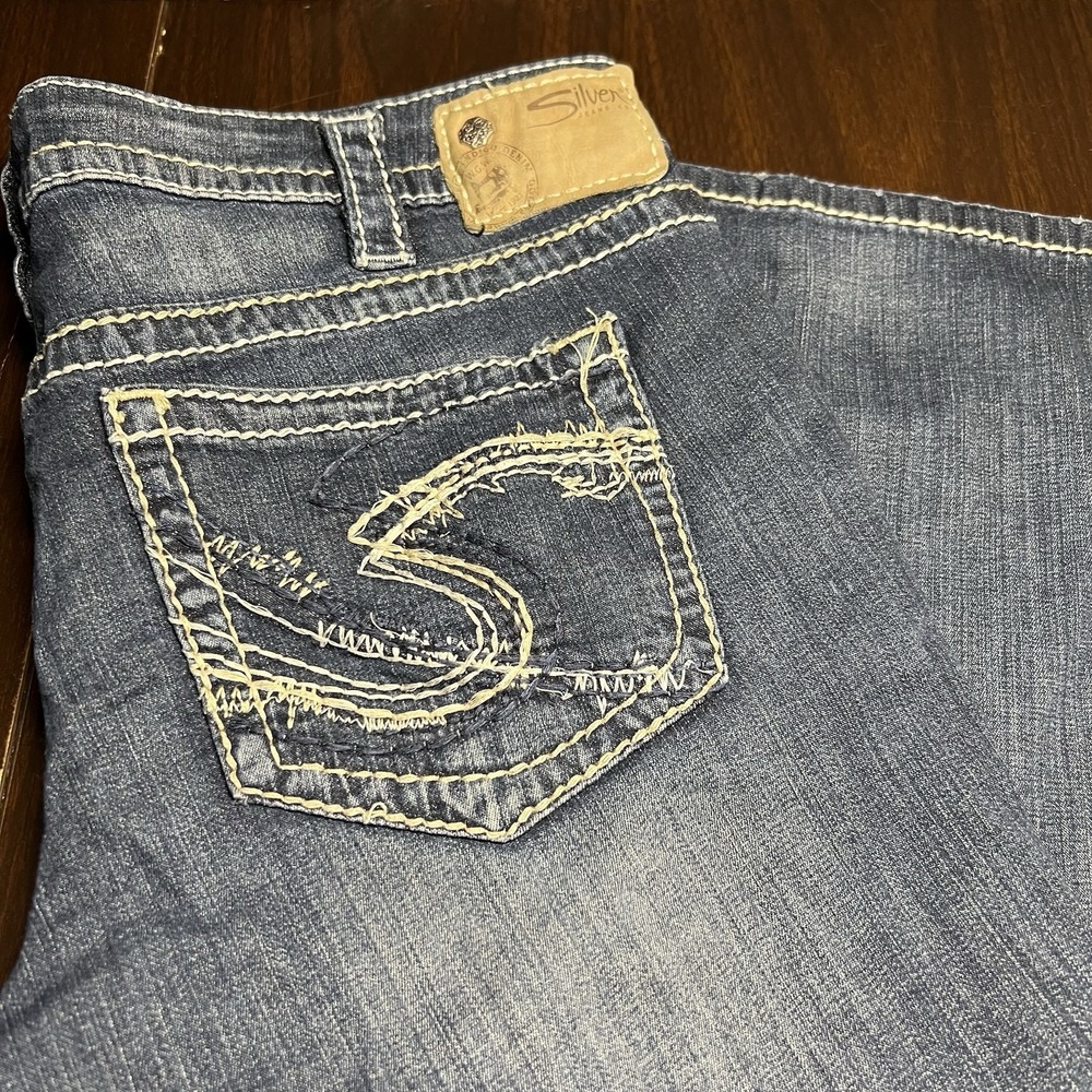 Y2K Silver Jeans Co Womens W30 Aiko‎ Capri Denim Medium Wash Stretch Vintage